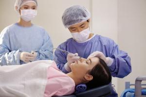 Bác sĩ thẩm mỹ sửa mũi hỏng tại Hà Nội giỏi nhất