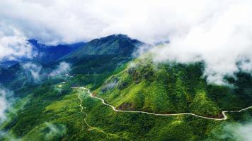 Bài thơ hay của Bà Huyện Thanh Quan