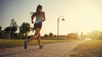 Cách giúp tăng cường trí não của bạn trước giờ làm việc