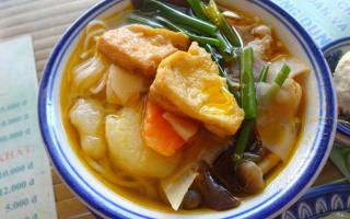 Quán ăn ngon ở đường Nguyễn Khoa Chiêm, Huế