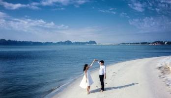 Bãi tắm đẹp nhất tại Hạ Long bạn nên khám phá