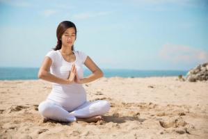 Bài tập yoga hữu ích nhất tại nhà cho mẹ bầu có sức khỏe tốt, cải thiện vóc dáng