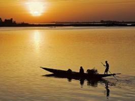 Bài văn phân tích 2 khổ thơ đầu bài thơ 