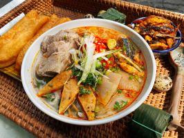 Quán bánh canh đông khách nhất ở Đà Nẵng