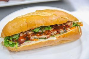Quán bánh mì ngon nhất Ninh Bình