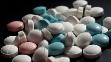 Công dụng và lưu ý khi sử dụng Champix