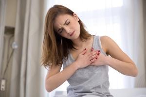 Triệu chứng của người mắc bệnh tim mạnh