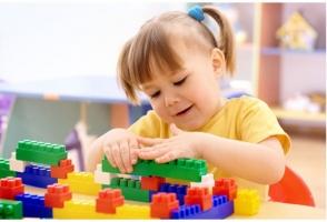 Đồ chơi cho bé mẫu giáo phù hợp và an toàn nhất