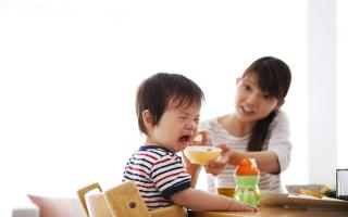 Nguyên nhân thực sự khiến con bạn biếng ăn