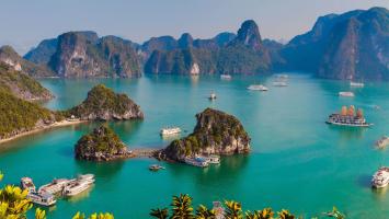 Hang động đẹp nhất định phải khám phá khi đến với vịnh Hạ Long