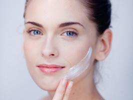 Kem dưỡng ẩm cho da hỗn hợp thiên khô được ưa chuộng nhất vào mùa đông