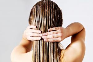 Sản phẩm kem ủ tóc giúp tóc chắc khỏe