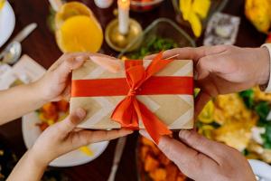 Món quà tân gia làm vừa lòng chủ nhà nhất