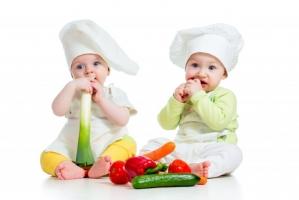 Nguyên tắc giúp bé yêu ăn dặm ngon miệng