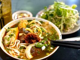 Quán bún bò Huế ngon nhất Quận Hoàng Mai, Hà Nội