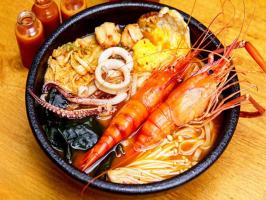 Quán mì cay ngon và hút khách nhất Bình Dương
