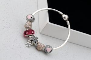 Địa chỉ bán vòng tay phong thủy pandora đẹp nhất Đà Nẵng