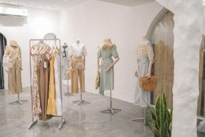 Shop thời trang đẹp nhất phố Đội Cấn, Hà Nội