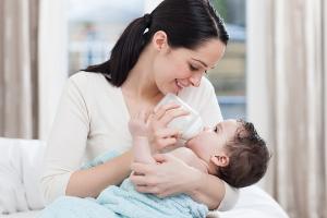 Sữa bột tốt nhất cho trẻ từ 6 - 12 tháng tuổi