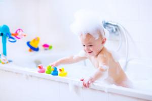 Sữa tắm chống cảm tốt nhất cho bé