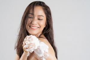 Sữa tắm trắng da cho da nhờn được yêu thích nhất hiện nay