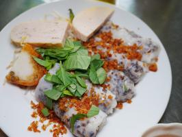 Quán bánh cuốn ngon nhất Quận 5, TP. HCM