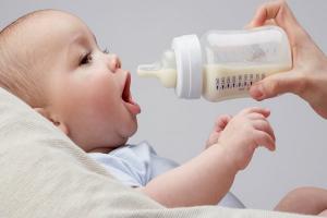 Thương hiệu máy tiệt trùng bình sữa tốt nhất
