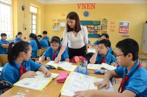 Bài thơ hay viết về thầy cô và mái trường