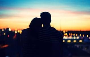 Điều không nên làm khi đang  yêu nhau