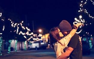 Điều thú vị nên làm cùng người yêu vào dịp Tết