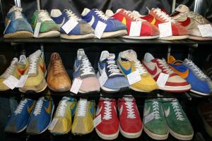 Xu hướng giày sneakers retro bền bỉ theo thời gian bạn nên có